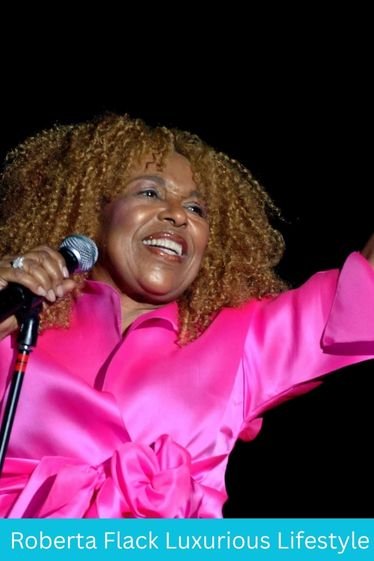  Roberta Flack elegant home and luxury car